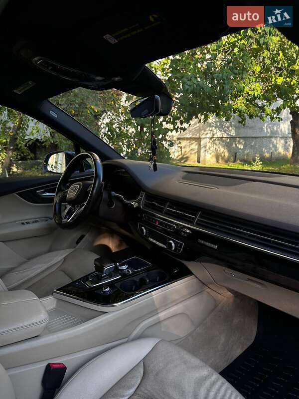 Внедорожник / Кроссовер Audi Q7 2016 в Ивано-Франковске