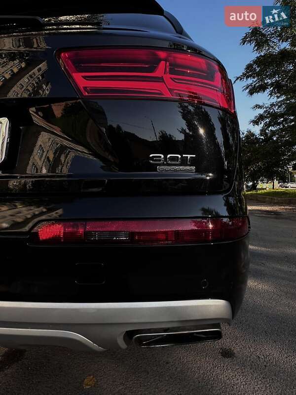 Внедорожник / Кроссовер Audi Q7 2016 в Ивано-Франковске