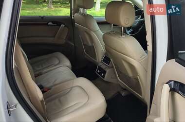 Внедорожник / Кроссовер Audi Q7 2015 в 