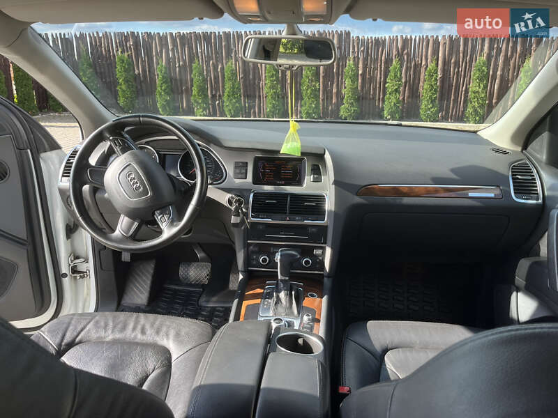Позашляховик / Кросовер Audi Q7 2013 в Тернополі