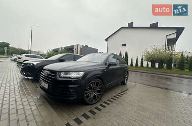 Внедорожник / Кроссовер Audi Q7 2019 в 