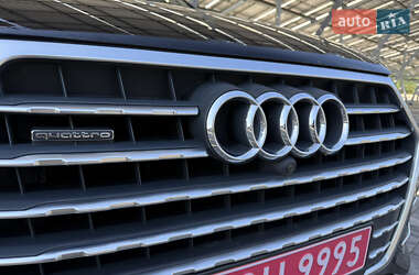 Внедорожник / Кроссовер Audi Q7 2017 в 