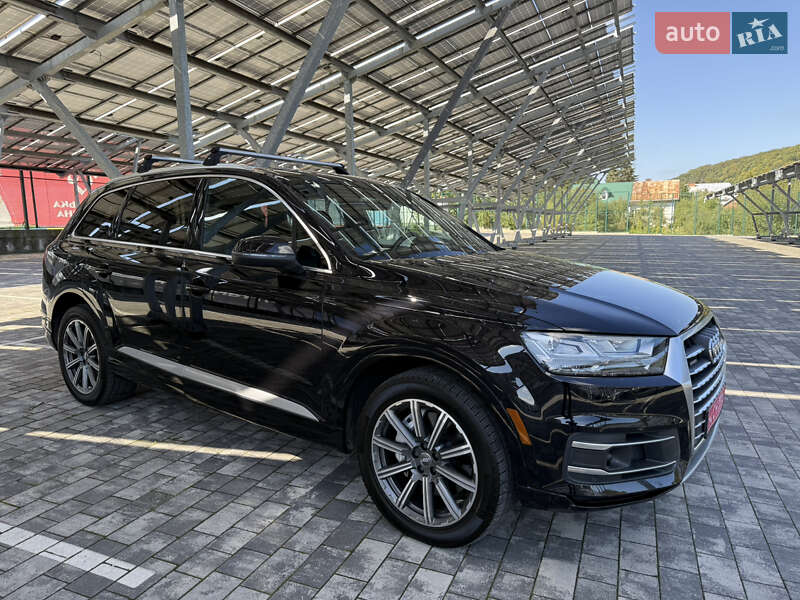 Позашляховик / Кросовер Audi Q7 2017 в Львові