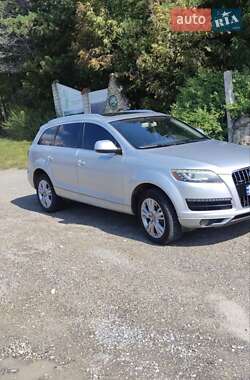 Позашляховик / Кросовер Audi Q7 2010 в 