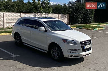 Внедорожник / Кроссовер Audi Q7 2007 в 
