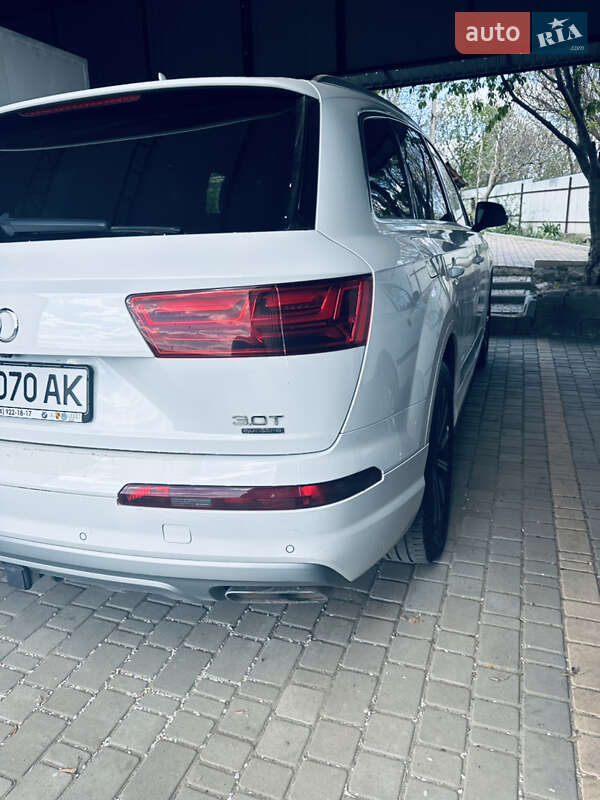 Внедорожник / Кроссовер Audi Q7 2016 в Одессе