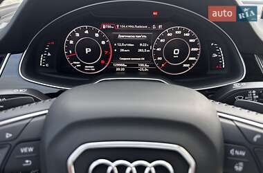Позашляховик / Кросовер Audi Q7 2018 в 