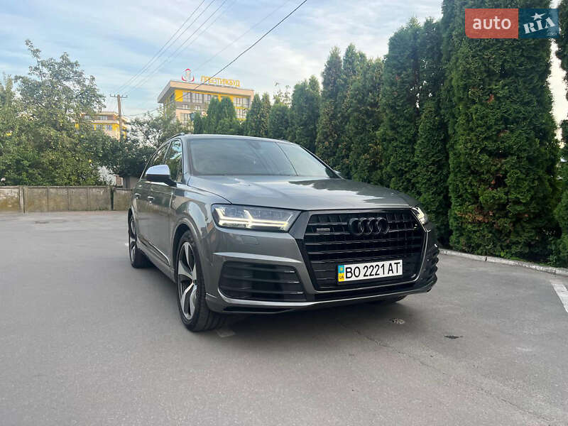 Позашляховик / Кросовер Audi Q7 2015 в Тернополі