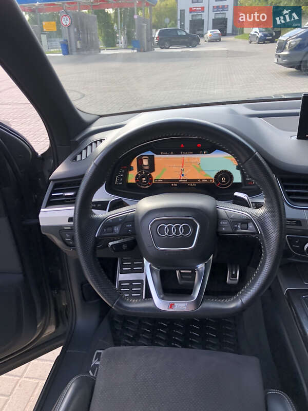 Позашляховик / Кросовер Audi Q7 2015 в Тернополі