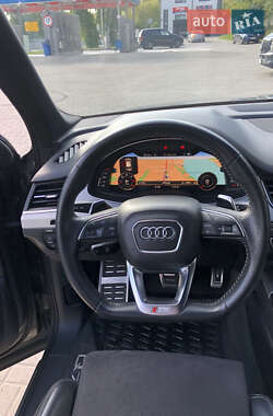 Внедорожник / Кроссовер Audi Q7 2015 в 
