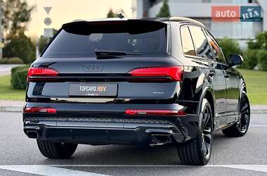Внедорожник / Кроссовер Audi Q7 2025 в 
