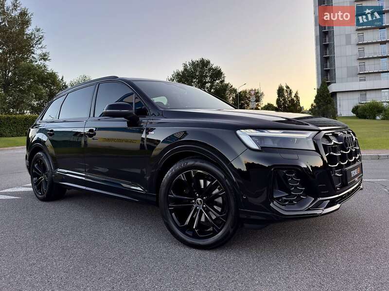 Внедорожник / Кроссовер Audi Q7 2025 в Киеве