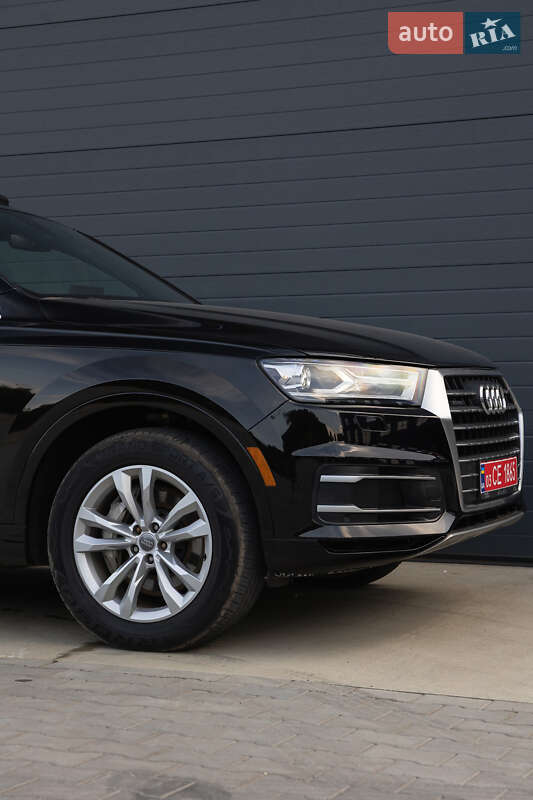 Внедорожник / Кроссовер Audi Q7 2016 в Дубно