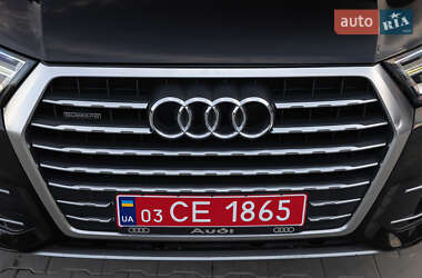 Внедорожник / Кроссовер Audi Q7 2016 в 