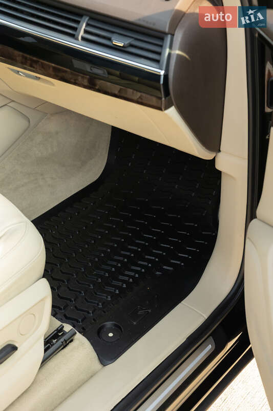 Внедорожник / Кроссовер Audi Q7 2016 в Дубно