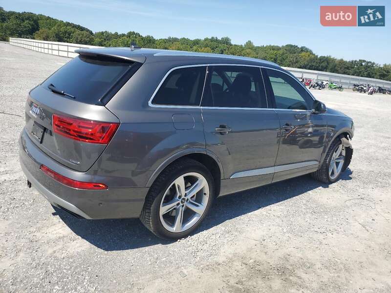 Позашляховик / Кросовер Audi Q7 2019 в Львові
