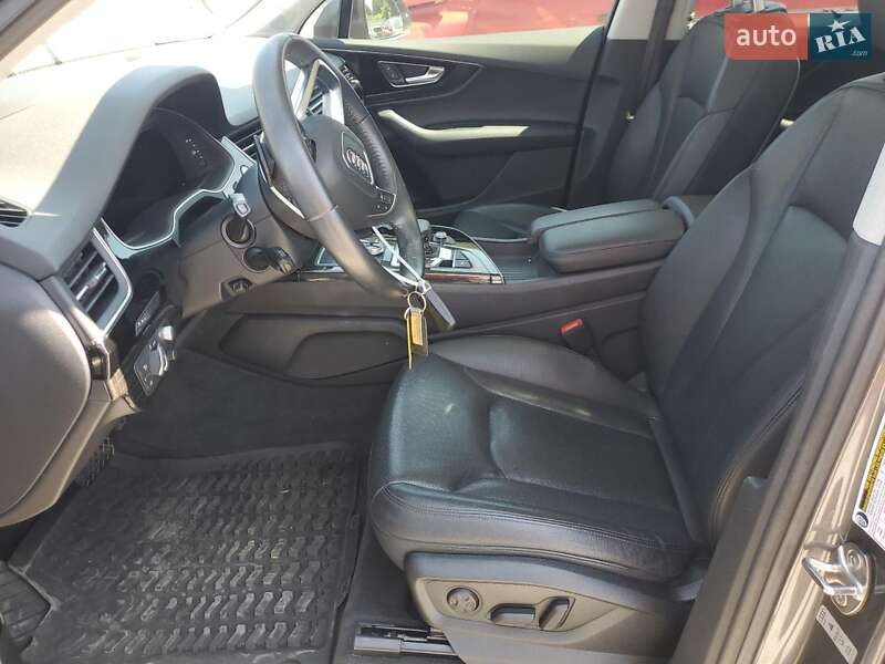 Позашляховик / Кросовер Audi Q7 2019 в Львові