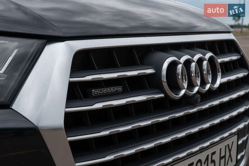 Позашляховик / Кросовер Audi Q7 2016 в Черкасах
