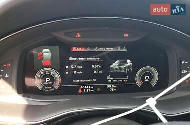 Позашляховик / Кросовер Audi Q7 2021 в 
