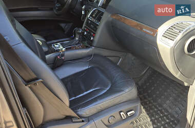 Внедорожник / Кроссовер Audi Q7 2012 в 