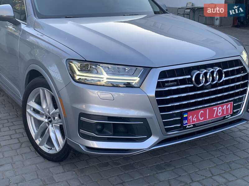 Позашляховик / Кросовер Audi Q7 2016 в Дрогобичі