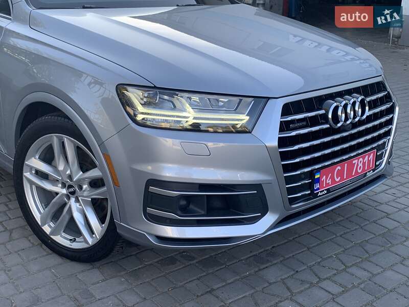 Позашляховик / Кросовер Audi Q7 2016 в Дрогобичі