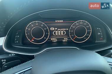 Внедорожник / Кроссовер Audi Q7 2016 в 