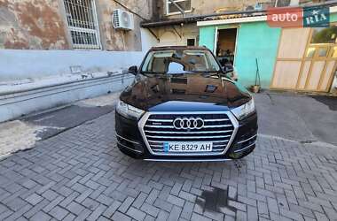 Внедорожник / Кроссовер Audi Q7 2016 в 