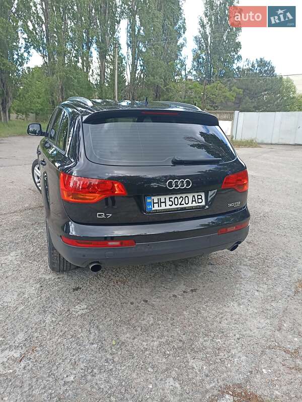 Позашляховик / Кросовер Audi Q7 2007 в Білгороді-Дністровському