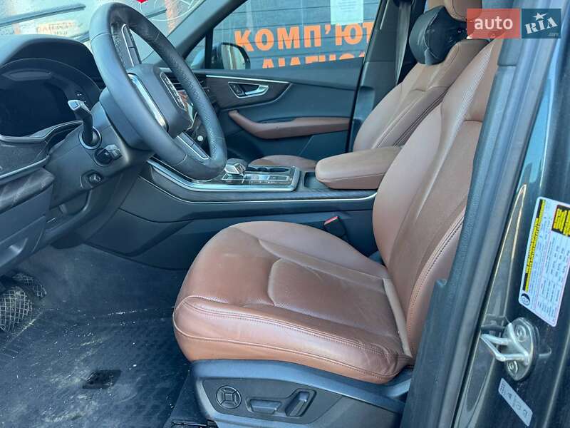 Позашляховик / Кросовер Audi Q7 2021 в Львові