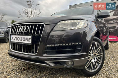 Позашляховик / Кросовер Audi Q7 2011 в 