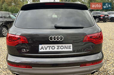Позашляховик / Кросовер Audi Q7 2011 в 