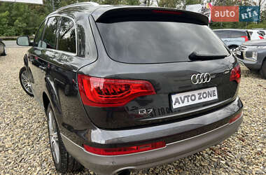 Позашляховик / Кросовер Audi Q7 2011 в 