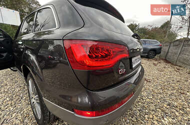 Позашляховик / Кросовер Audi Q7 2011 в 