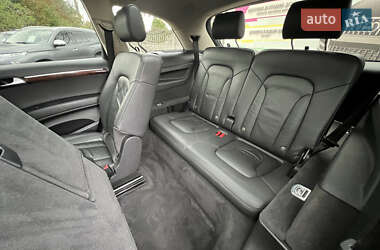 Позашляховик / Кросовер Audi Q7 2011 в 