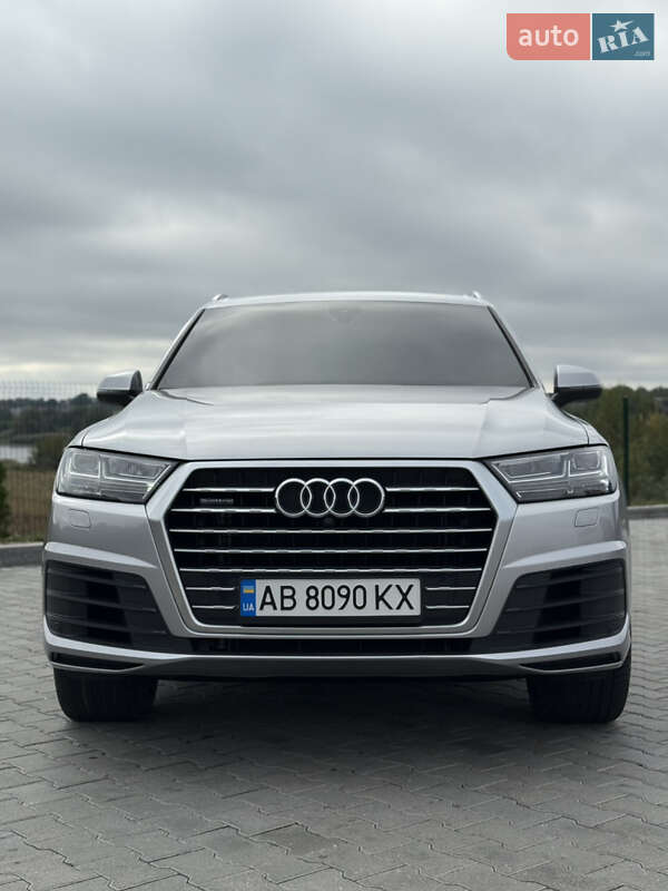 Внедорожник / Кроссовер Audi Q7 2017 в Виннице