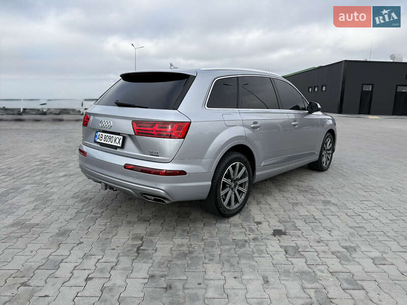 Внедорожник / Кроссовер Audi Q7 2017 в Виннице