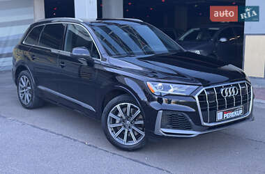Позашляховик / Кросовер Audi Q7 2019 в 