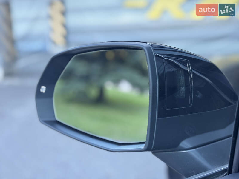 Позашляховик / Кросовер Audi Q7 2019 в Києві