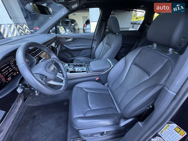Позашляховик / Кросовер Audi Q7 2019 в Києві