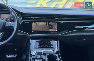 Позашляховик / Кросовер Audi Q7 2019 в 