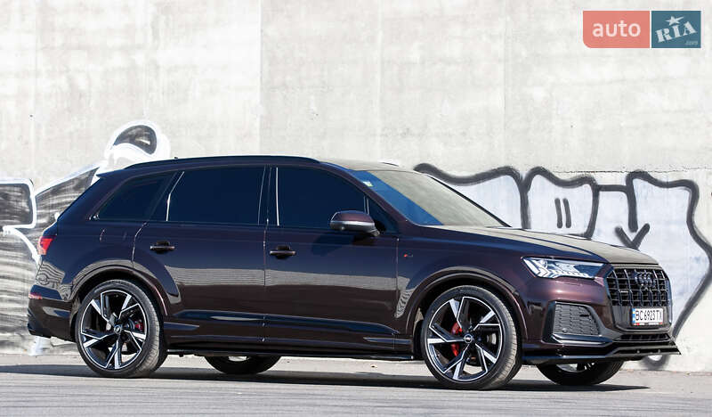 Позашляховик / Кросовер Audi Q7 2021 в Львові