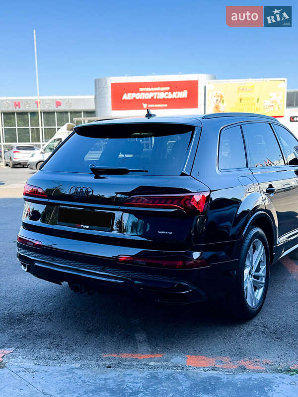 Позашляховик / Кросовер Audi Q7 2022 в Одесі фото 5 Позашляховик / Кросовер Audi Q7 2022 в Одесі