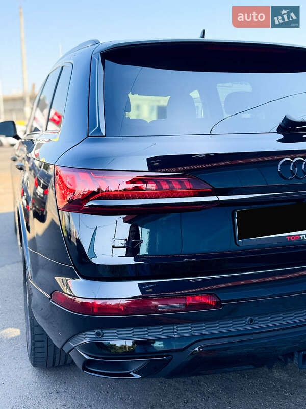 Позашляховик / Кросовер Audi Q7 2022 в Одесі фото 6 Позашляховик / Кросовер Audi Q7 2022 в Одесі