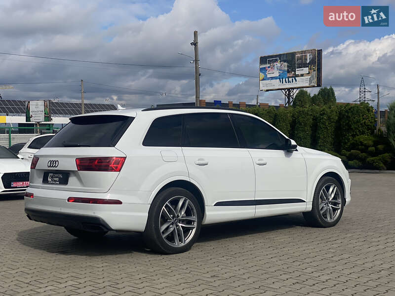 Внедорожник / Кроссовер Audi Q7 2018 в Луцке