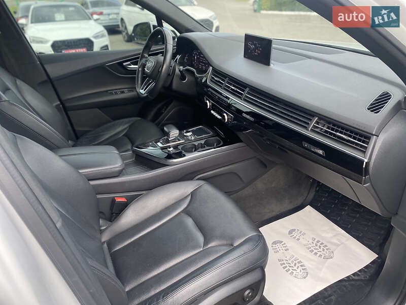 Внедорожник / Кроссовер Audi Q7 2018 в Луцке