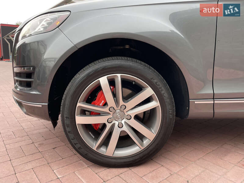 Внедорожник / Кроссовер Audi Q7 2015 в Ровно