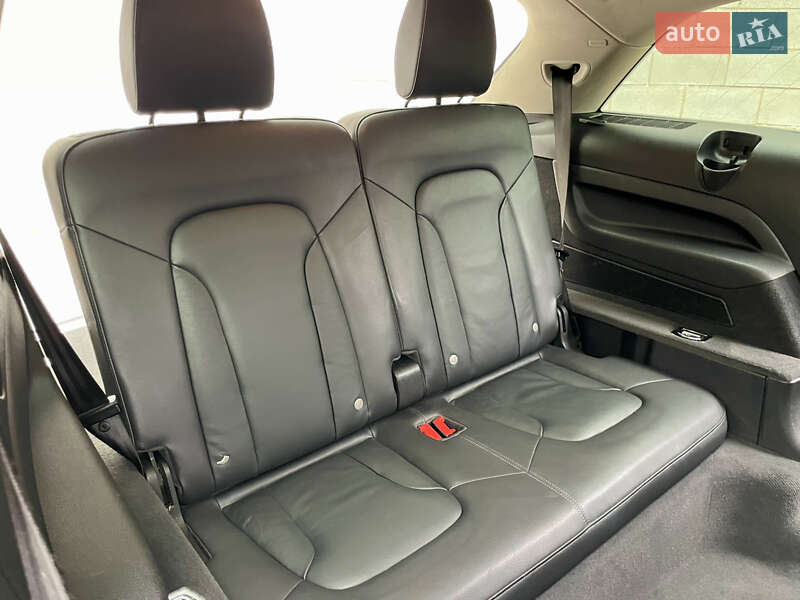 Внедорожник / Кроссовер Audi Q7 2015 в Ровно