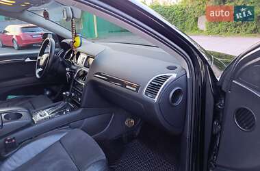 Позашляховик / Кросовер Audi Q7 2013 в 