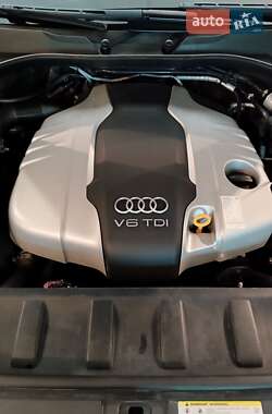 Позашляховик / Кросовер Audi Q7 2013 в 
